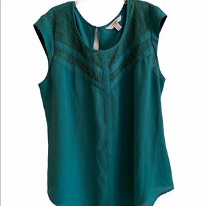 green short sleeved dress shirt